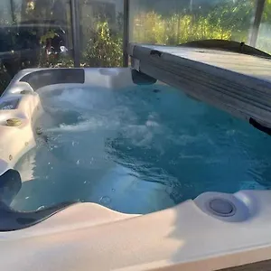Bas De Villa, 2 Terrasses, Piscine, Spa, Sauna... Neffes