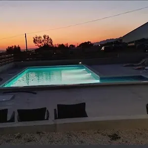 Niko Apartmán